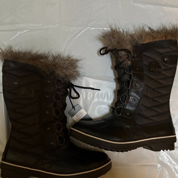 Sorel Woman Arctic Waterproof Boot Sz 7.5 Black $240 Warm - Picture 2 of 6